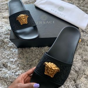 Brand New Versace Medusa Head Slides!